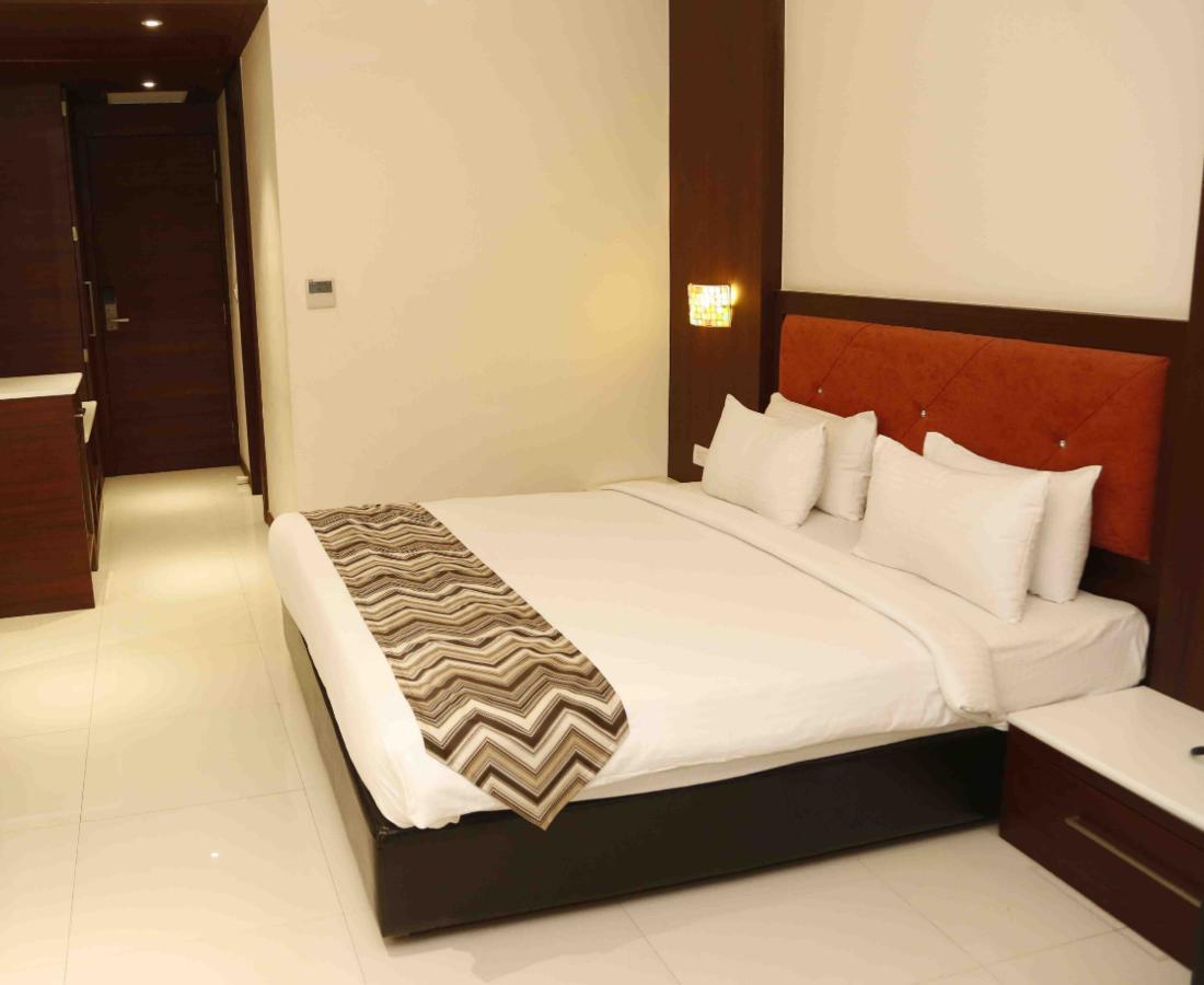 Hotel The Arindum Katni Extérieur photo