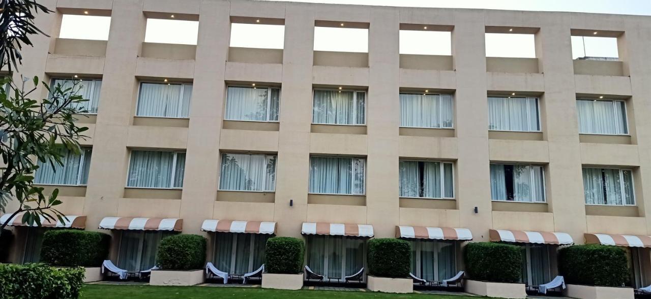 Hotel The Arindum Katni Extérieur photo